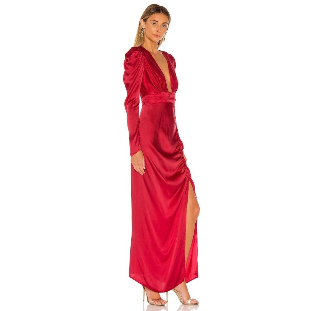 NWT ROCOCO SAND Poppy Deep V Gown in Red Size Small